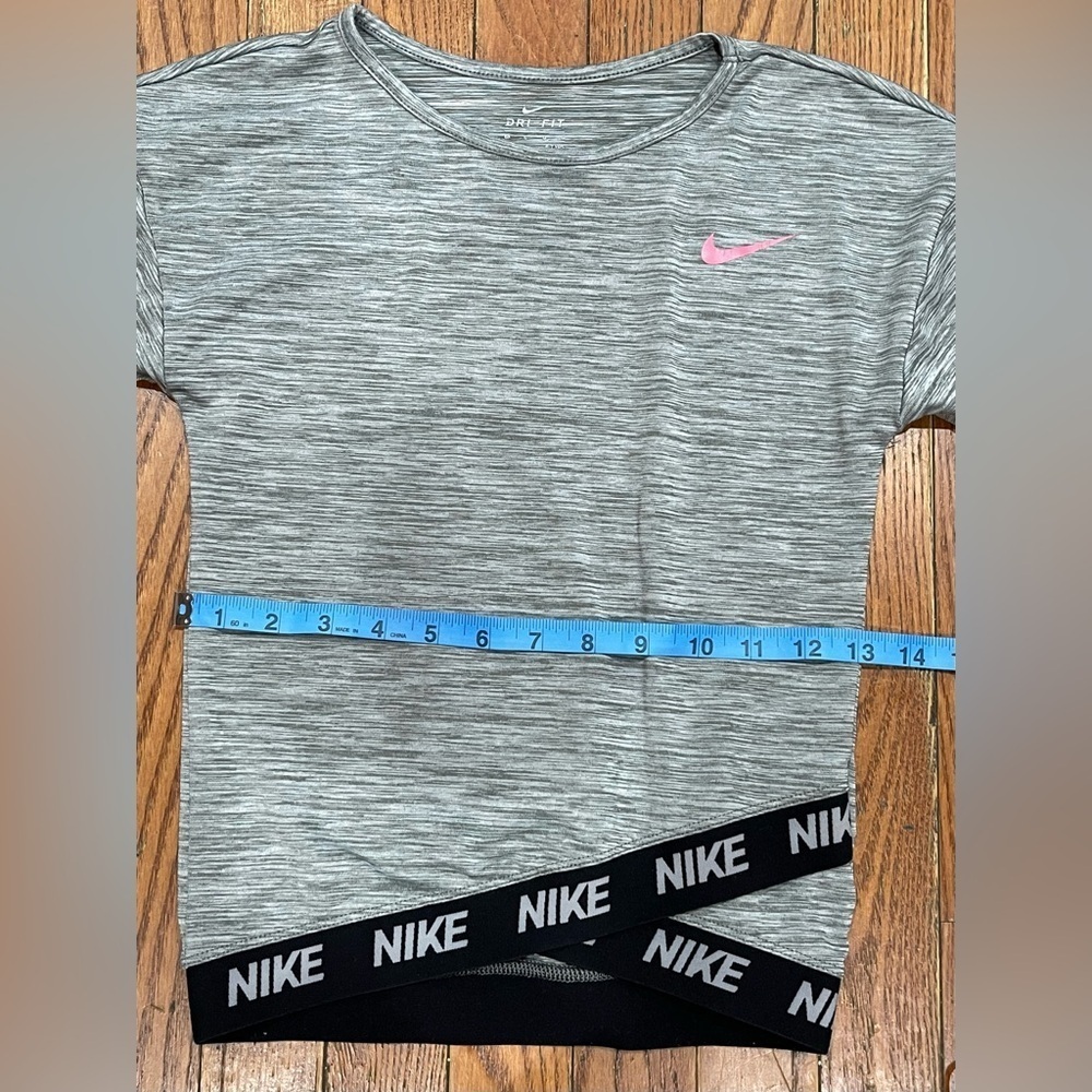 Nike kids Heather Gray Sweatshirt with Pink Logo - Picture 5 of 9